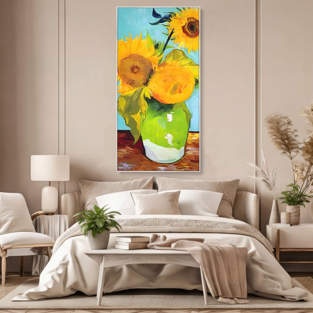 Tablou canvas cu tablou canvas cu floarea soarelui in vaza, in rama de aluminiu argintiu, pe perete intr-un dormitor